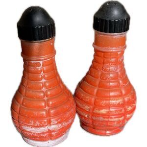 ANCHOR HOCKING Fired on Salt & Pepper Shakers Orange 1940s